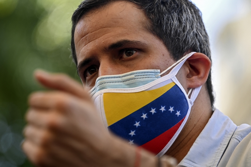 Oposição venezuelana, liderada por Juan Guaidó, mudou de estratégia e mostrou disposição em retornar às negociações