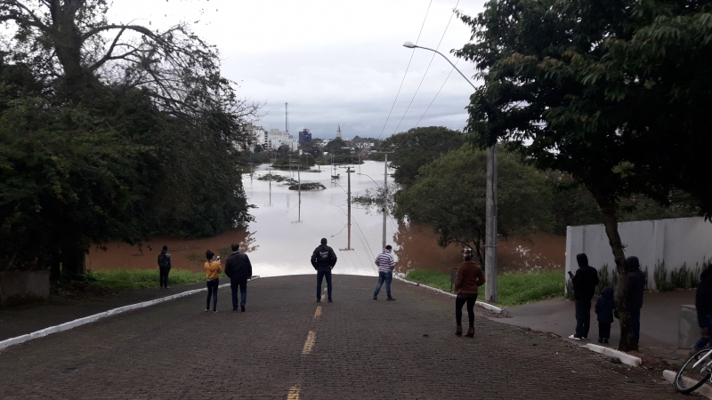 Intenção é alertar a população sobre a cheia no rio Taquari; cidades sofreram com enchente histórica em 2020