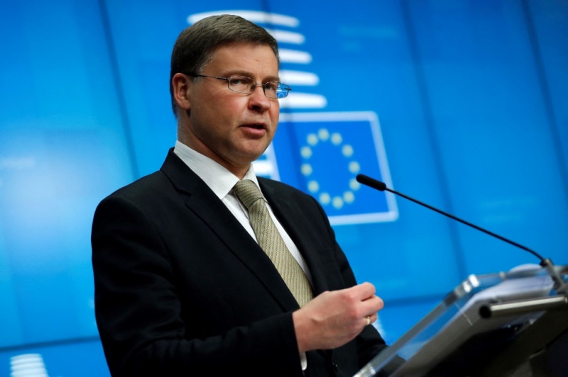 "Há incertezas causadas pelas tarifas, ainda não estamos no fim das negociações", diz Dombrovskis 