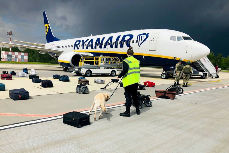 Avião da companhia Ryanair foi desviado para capturar opositor político