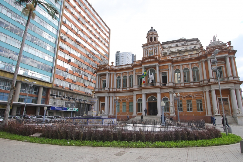 Entidades ligadas ao planejamento urbano apontam caminhos para a capital gaúcha 