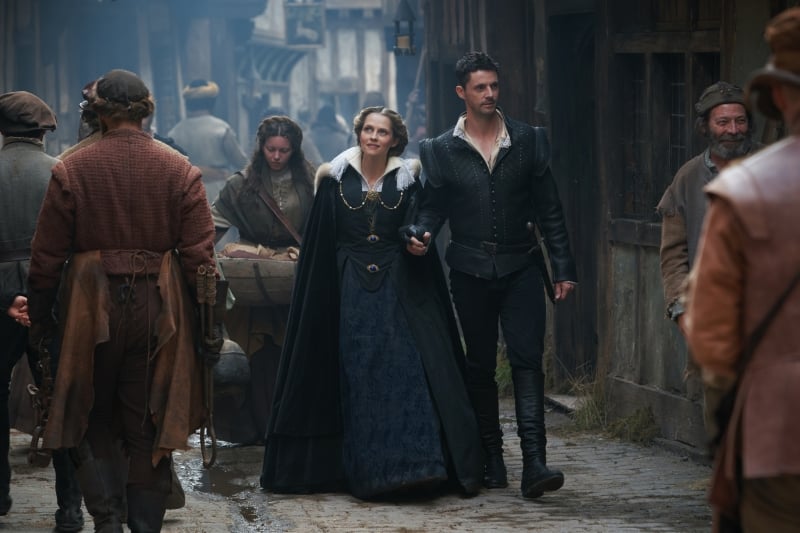 Teresa Palmer e Mathew Goode interpretam os protagonistas da série