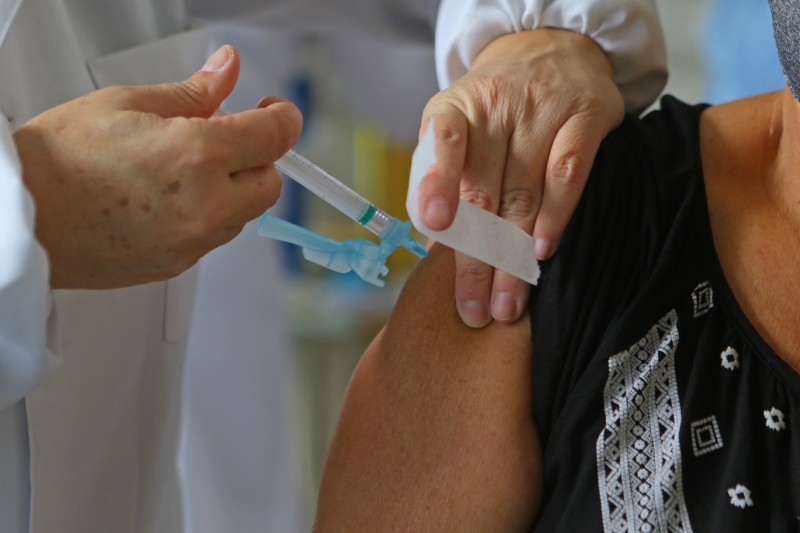 Não haverá aplicação de doses de Coronavac, nem vacinação em drive-thrus