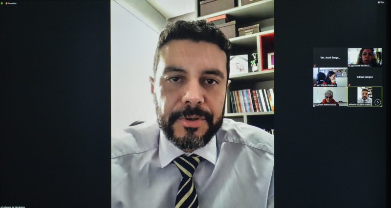  Jeferson Boeira, do Simers, participou de reunião para planejamento das ações públicas para atendimento aos pacientes pós-Covid em Porto Alegre.