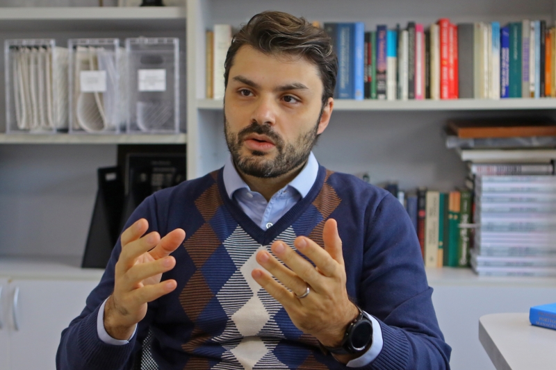 Presidente do IEE, Torres também defende a redução do tamanho do Estado, com o avanço das privatizações