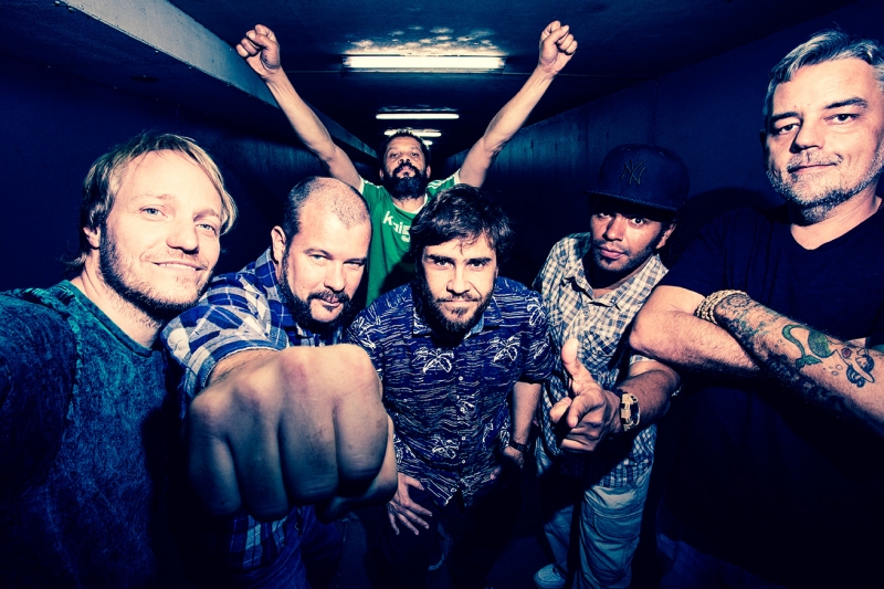 Grupo de rock de Porto Alegre está celebrando 30 anos de carreira