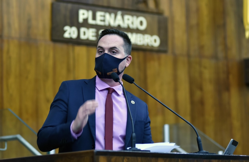 Fábio Ostermann é o autor do projeto que permite educação em casa