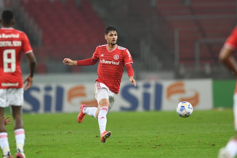 Johnny até marcou o gol que daria a classificação, mas os baianos voltaram à frente do placar