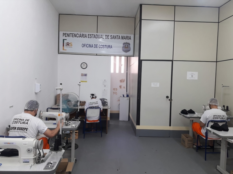 Materiais produzidos serão entregues a pessoas em situação de rua