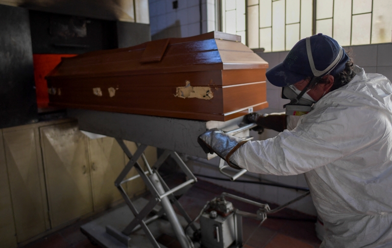 Redução da expectativa de vida foi causada pelo impacto da pandemia de Covid-19