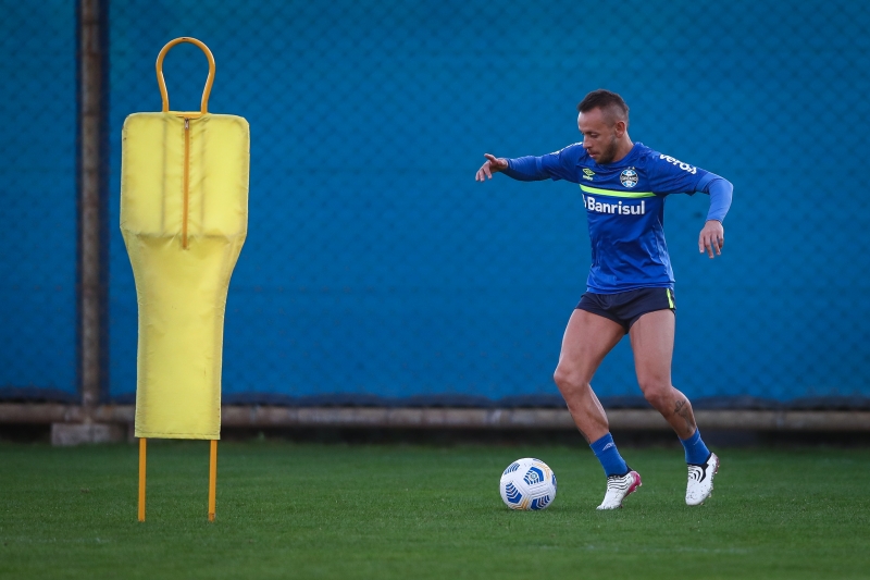 Lateral vê a partida contra os paulista como grande oportunidade para voltarem os bons resultados