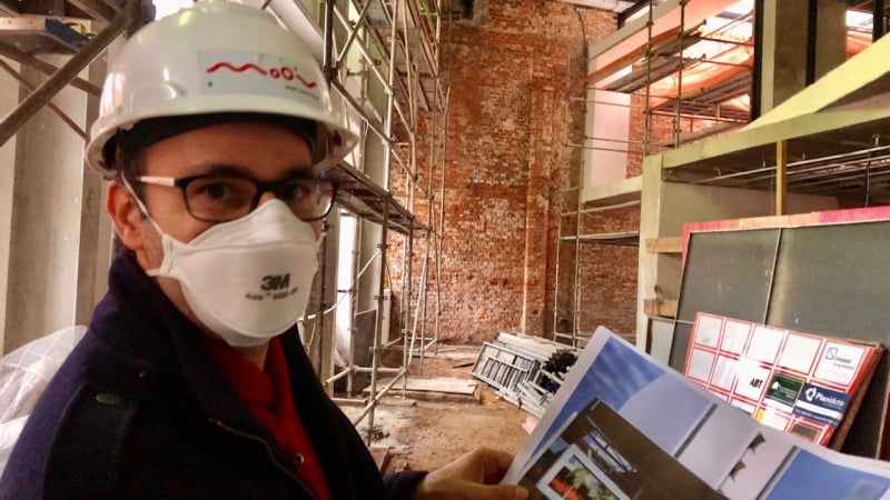 {'nm_midia_inter_thumb1':'https://www.jornaldocomercio.com/_midias/jpg/2021/06/24/206x137/1_img_3564__1_-9345816.jpg', 'id_midia_tipo':'2', 'id_tetag_galer':'', 'id_midia':'60d4e53bf1df9', 'cd_midia':9345816, 'ds_midia_link': 'https://www.jornaldocomercio.com/_midias/jpg/2021/06/24/img_3564__1_-9345816.jpg', 'ds_midia': 'Hotel construído no local do antigo Cine Astor - bandeira Moov - diretor-geral da rede Endutex no Brasil, Daniel Brites - Porto Alegre', 'ds_midia_credi': 'PATRÍCIA COMUNELLO/ESPECIAL/JC', 'ds_midia_titlo': 'Hotel construído no local do antigo Cine Astor - bandeira Moov - diretor-geral da rede Endutex no Brasil, Daniel Brites - Porto Alegre', 'cd_tetag': '1', 'cd_midia_w': '800', 'cd_midia_h': '450', 'align': 'Left'}