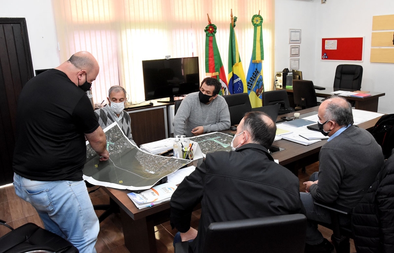 Empresa de engenharia apresentou seis traçados para a passagem, que será alternativa à ponte já existente