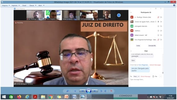 Alunos da Estácio assistem audiência comandada pelo juiz Osmar de Aguiar Pacheco