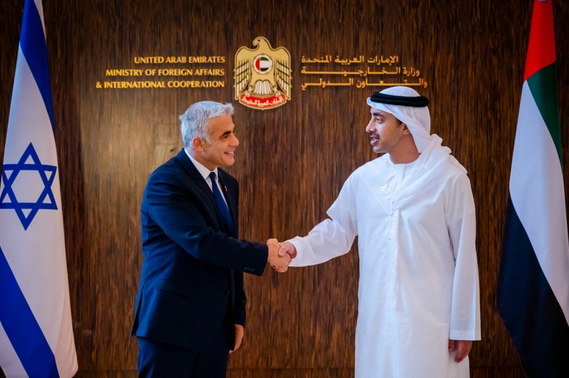 Lapid e Al-Nahyan formalizaram abertura, que só foi possível após a normalização de relações bilaterais entre os países em setembro de 2020
