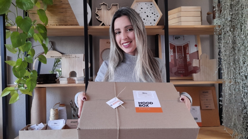 Alessandra Fraga criou a Mood Box, onde faz caixas com itens de decoração Foto: ARQUIVO PESSOAL/DIVULGAÇÃO/JC