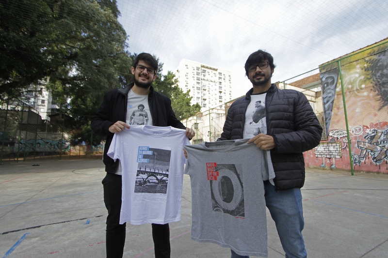 Maur&iacute;cio e Rodrigo, s&oacute;cios da Gaveta, aplicaram os conceitos que aprenderam na Publicidade no projeto Foto: MARIANA ALVES/JC