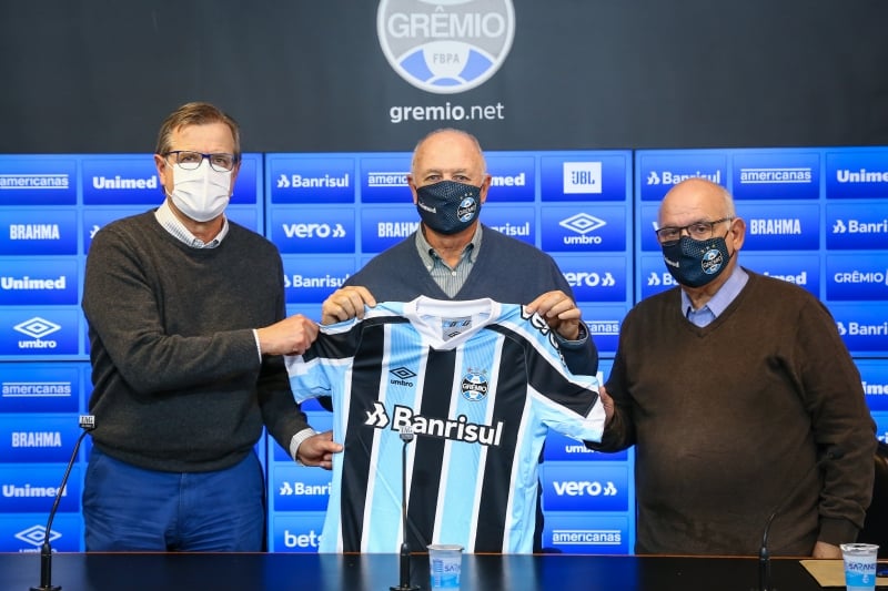 Treinador chega com a miss&atilde;o de tirar o time da lanterna isolada do Brasileir&atilde;o