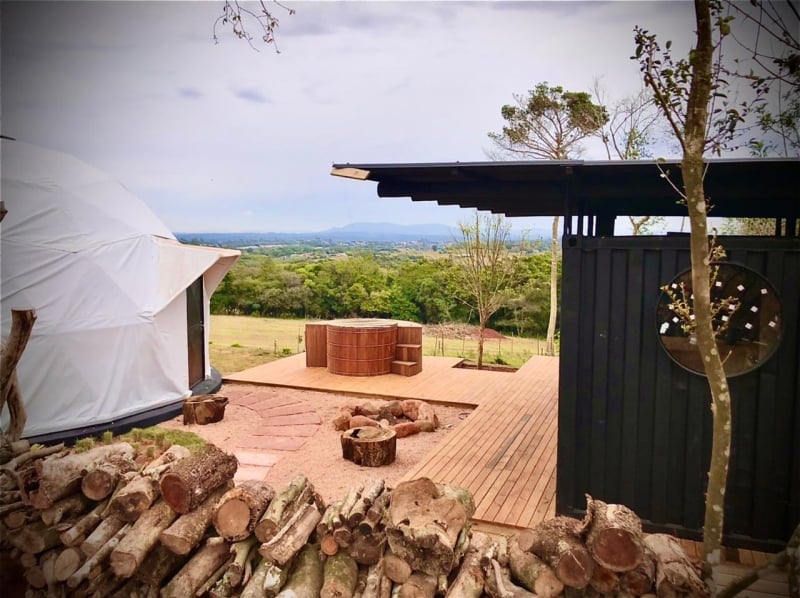 Esphera Gampling abrirá com quatro cabanas, mas o número deve aumentar Foto: Esphera Gampling/Divulgação/JC