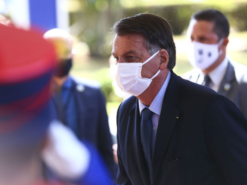 Jair Bolsonaro justificou corte na verba eleitoral ao deixar o Alvorada