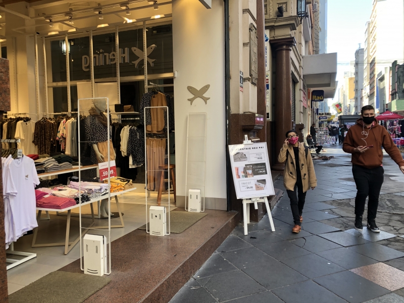 Entre aberturas e fechamentos, o saldo foi positivo em 204,4 mil novos pontos de venda