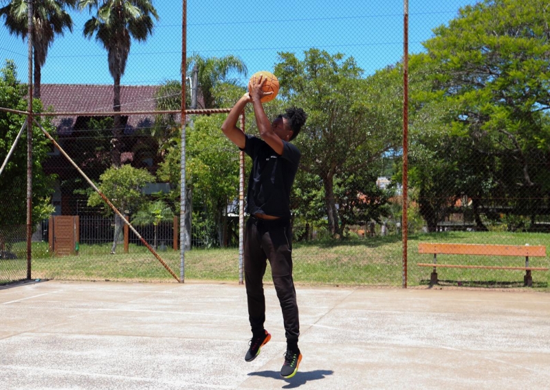 Will é professor e tem o sonho de mudar realidades através do basquete