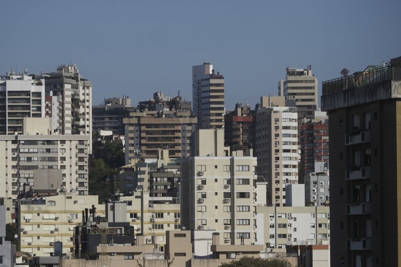 Poder público propõe alturas que ultrapassam os atuais 52 metros permitidos como regra geral