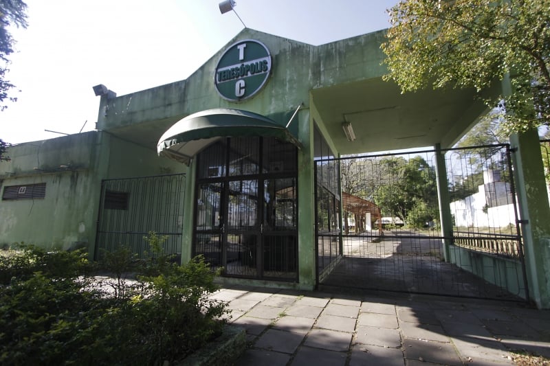 Famoso pelo baile Verde e Branco no Carnaval, clube foi alvo de vandalismo em março deste ano