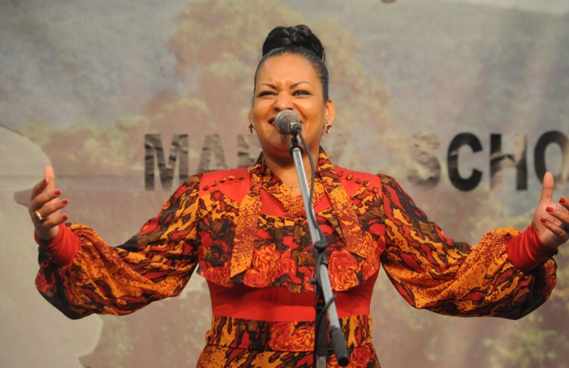 A ativista cultural é a primeira mulher negra a receber tal condecoração
