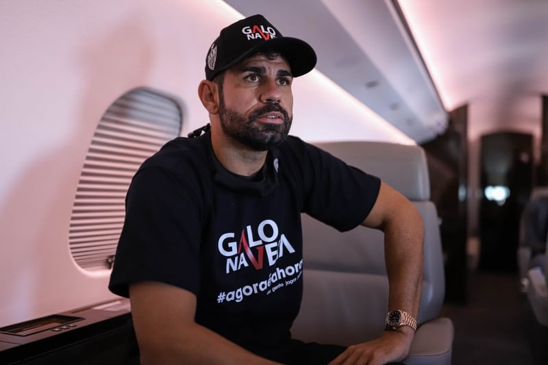 O atacante foi anunciado oficialmente pelo Atlético-MG no último sábado (14)