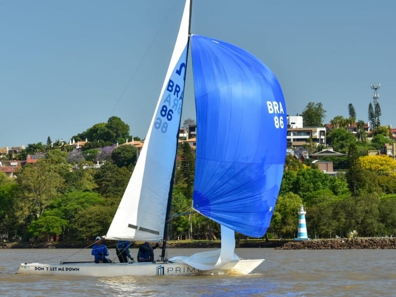 embarcação no veleiros do sul 
