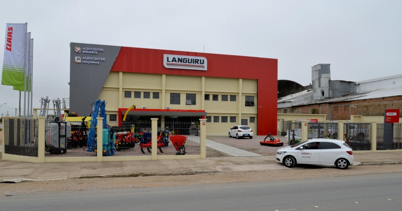 Loja da cooperativa oferece produtos para o campo e para a cidade