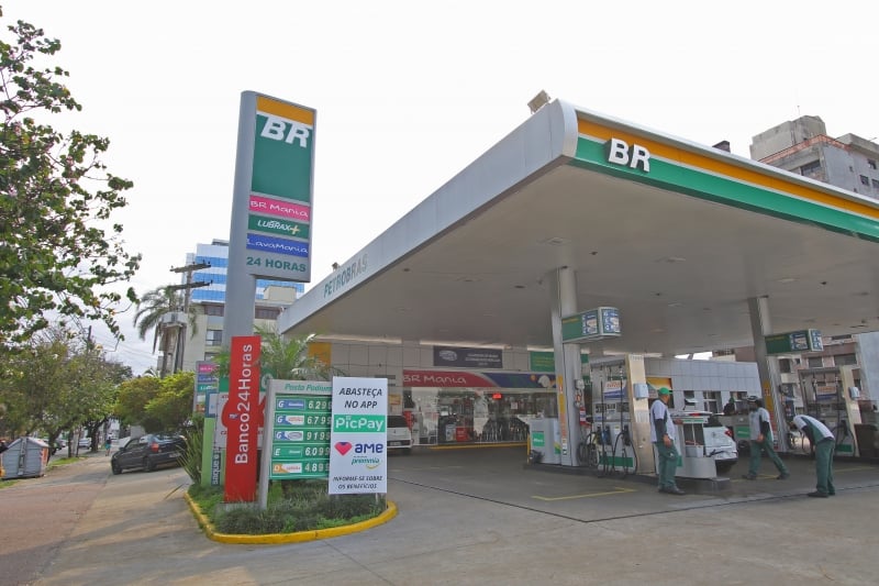 Na semana passada, o litro do combustível custava em média R$ 6,36, segundo a ANP
