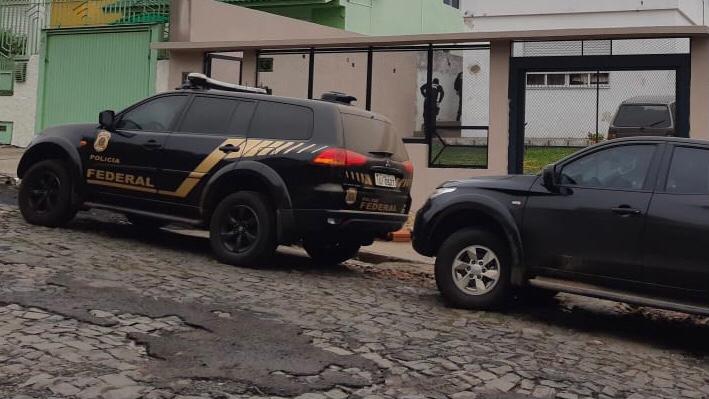 Policiais cumprem mandados de prisão e de busca e apreensão em Santana do Livramento