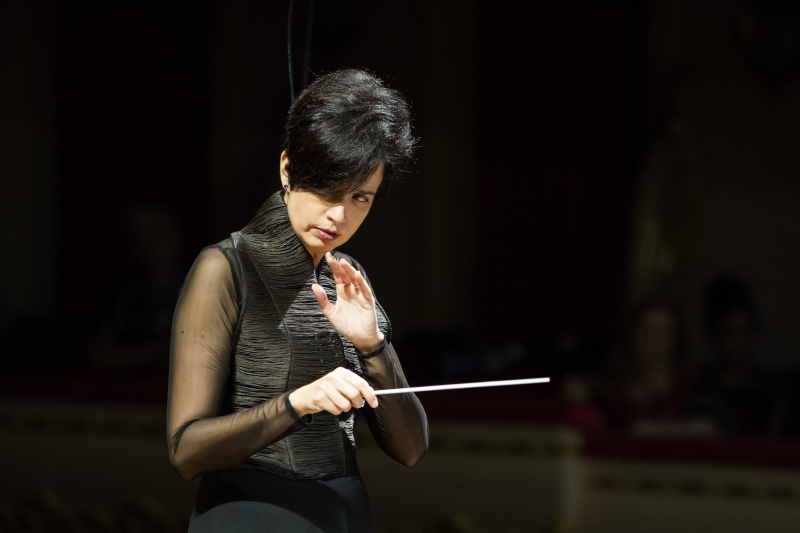 Diretora portuguesa busca criar mais espaço para mulheres dentro da música de concerto