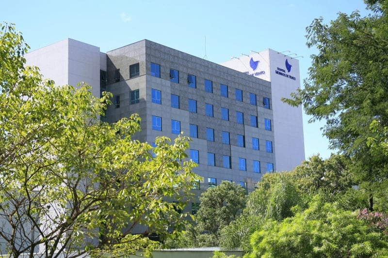 Uma das maiores instituições de Saúde da Capital, Hospital Moinhos de Vento segue sendo abastecido apenas por caminhões-pipa