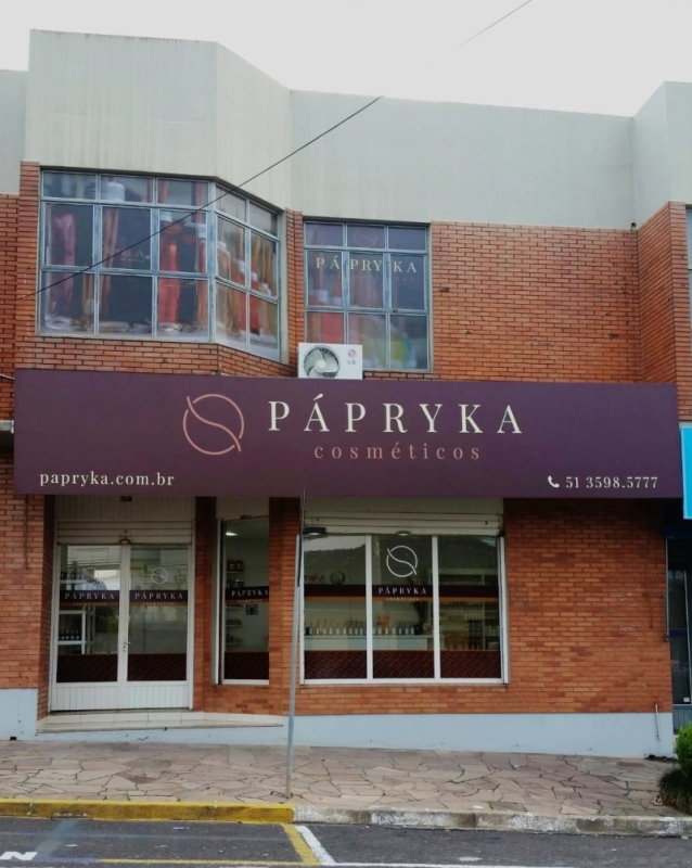 Além dos aromatizantes, são vendidos perfumes, hidratantes, sabonetes e diferentes linhas Foto: PAPRYKA/REPRODUÇÃO/JC