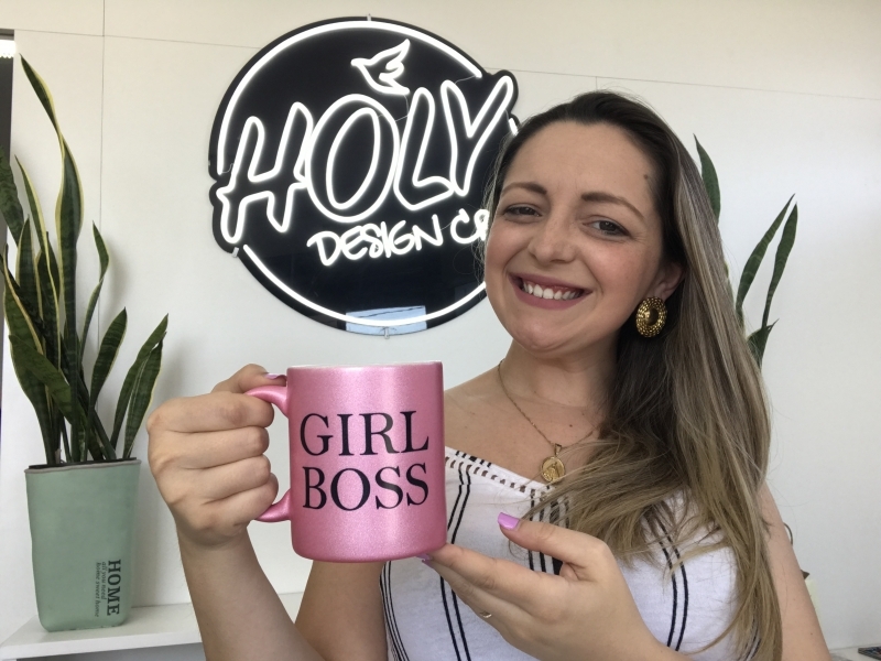 Bianca iniciou com a venda de artigos católicos, mas alterou o rumo  Foto: Arquivo Pessoal/Divulgação/JC