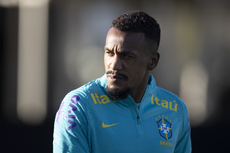 Volante colorado falou que a convocação de atletas que atuam no País valoriza o Brasileirão