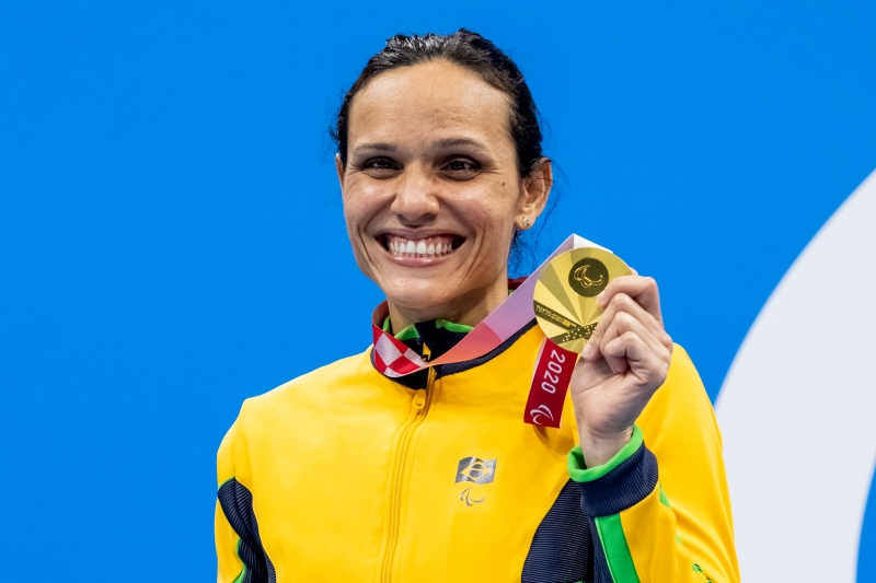 Maria Carolina Santiago conquistou mais uma medalha dourada, agora nos 100m livre da classe S12