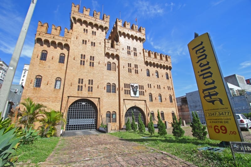 Empreendimento ocupa uma área de 3.026,49 metros quadrados e tem 32 unidades