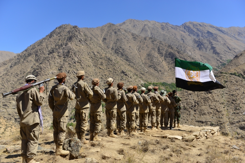 Rebeldes do Vale do Panjshir resistem a ceder terreno ao grupo