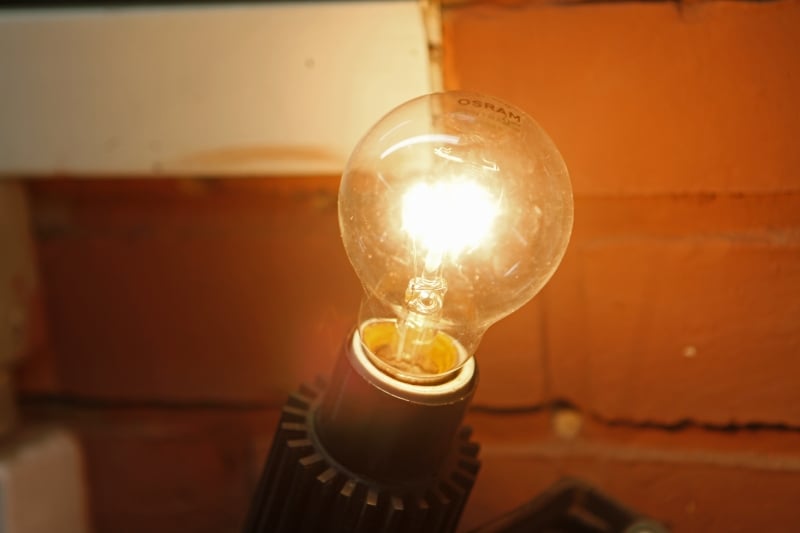 Dos 156 mil gaúchos atendidos pela CEEE que ficaram sem luz, 108 mil tiveram energia restabelecida 