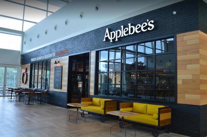  Applebee's é uma das empresas que seguem trabalhando sem lucrar