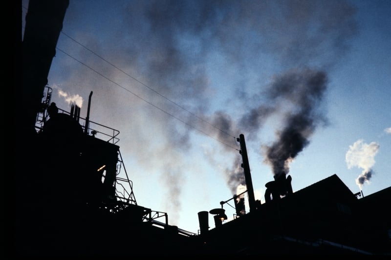  Em Nova York, o petróleo operou em alta na volta do feriado de ontem que manteve os mercados fechados