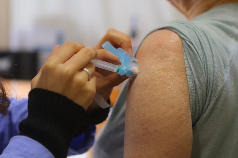 Brasileiros ouvidos no estudo também afirmaram que gostariam de mais informações sobre o benefício das vacinas