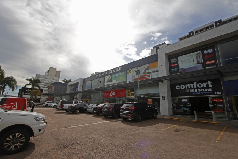 Fotos do centro Ipiranga Center e fachada das lojas do local Foto: ANDRESSA PUFAL/JC