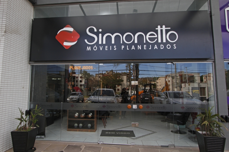 Fotos do centro Ipiranga Center e fachada das lojas do local Foto: ANDRESSA PUFAL/JC