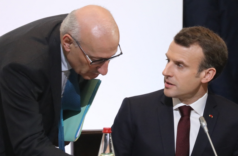 Embaixador da França nos EUA, Philippe Etienne (e), retornará a Washington, define Macron
