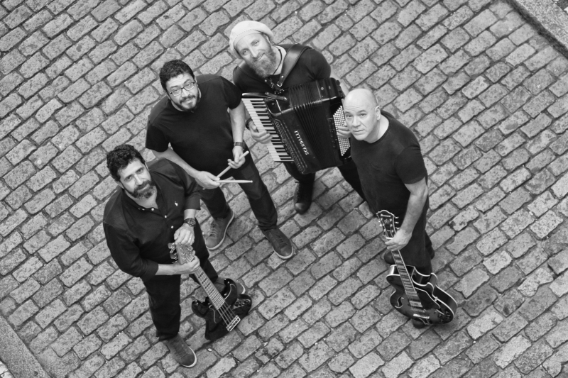 Grupo musical com Miguel Tejera, Dani Vargas, Paulinho Cardoso e Zé Ramos toca no sábado